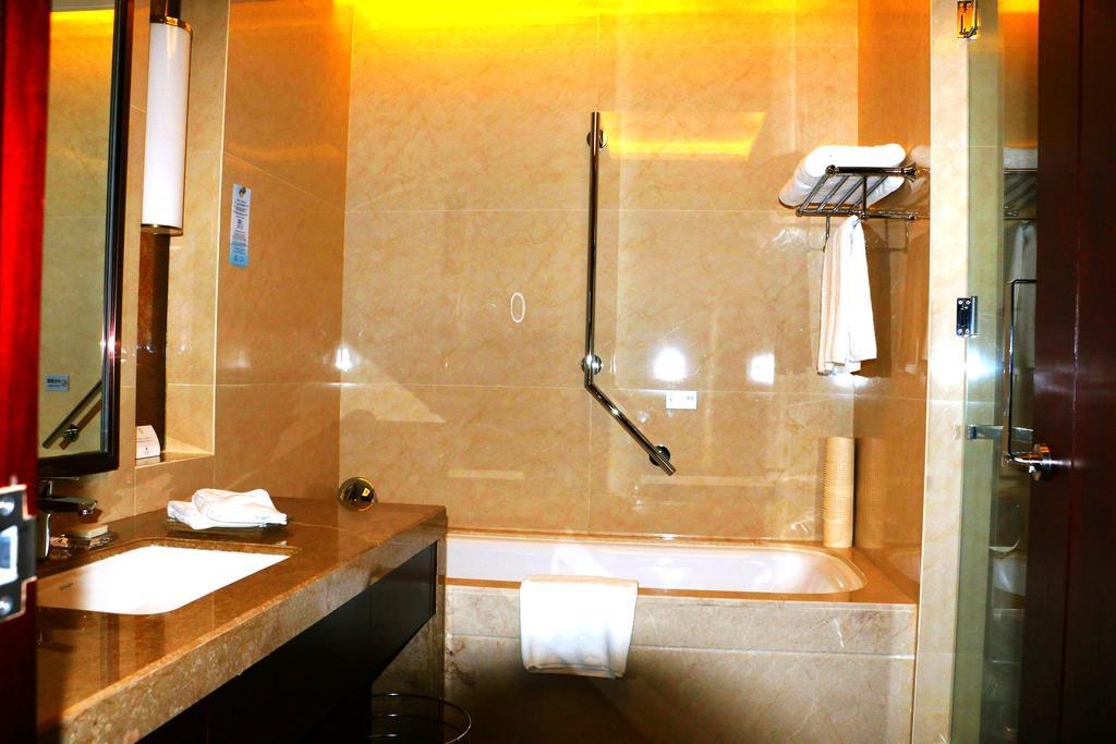 Embassador International Hotel Xi'an  Buitenkant foto